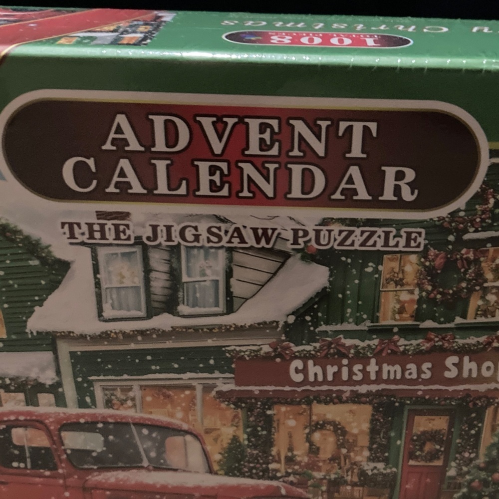 Holiday Advent Calendar Jigsaw Puzzle - Red and Green - Picture 2 of 3